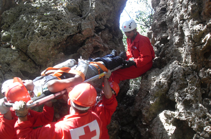 En 2015, los integrantes del Grupo Especial de Operaciones y Socorro fueron entrenados por la Cruz Roja Noruega en labores de búsqueda y rescate, y acreditados para cumplir misiones internacionales. /Foto: de la autora