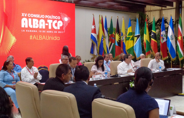 Canciller de Cuba reitera ante el Consejo Político ALBA-TCP que en la unión de las naciones está nuestra fortaleza. /Foto: Twitter @CubaMINREX