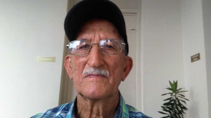 José Cosme Labrada Díaz, con sus 83 años ejerce como juez lego en Cienfuegos./ Foto: Dagmara Barbieri