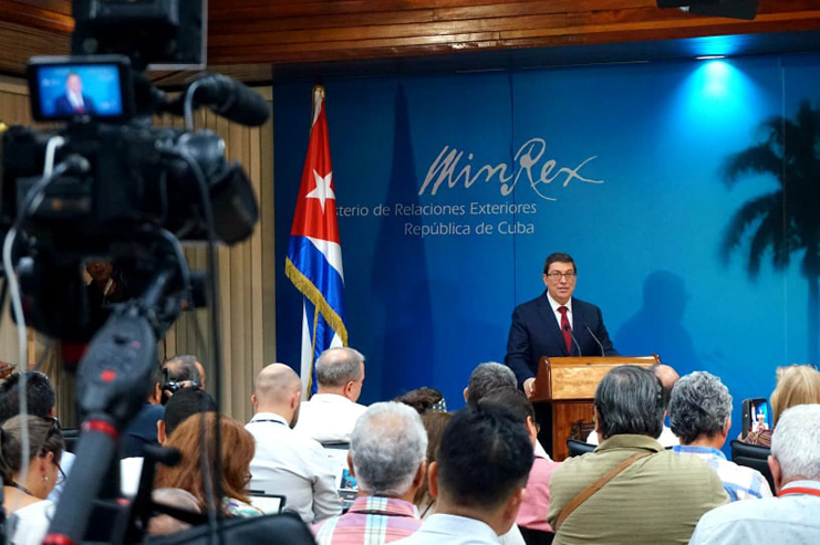 El canciller cubano denunció que la política exterior de EE.UU. amenaza la seguridad de América Latina y el Caribe, declarada zona de paz. /Foto: Cuenta en Twitter de @CubaMINREX
