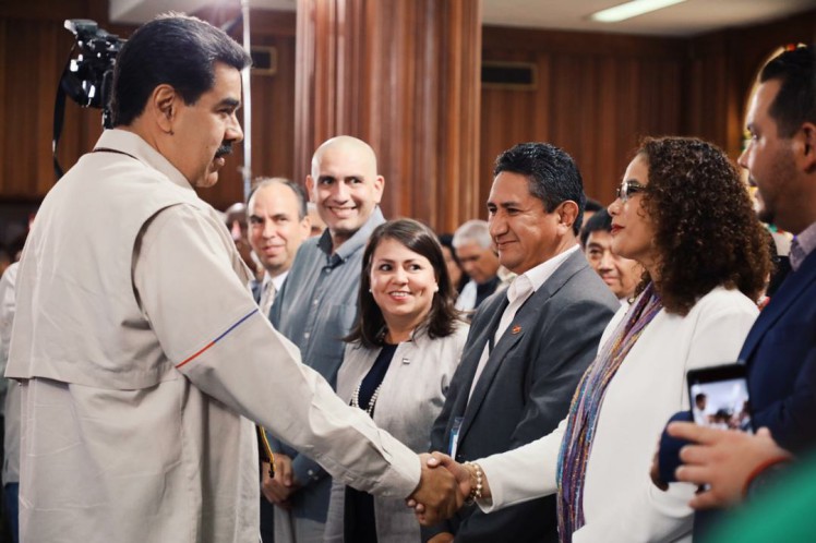 Maduro calificó de extraordinario el encuentro con los representantes de los Gobiernos Locales de América Latina y el Caribe. /Foto: Twitter @NicolasMaduro