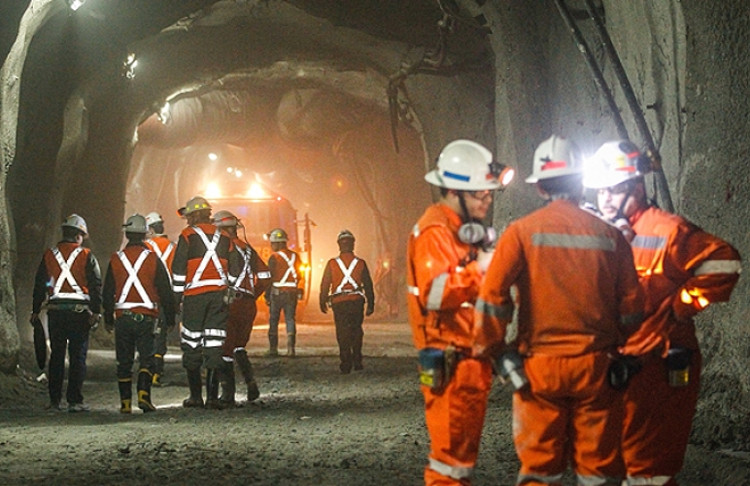 Los mineros de Codelco se van a la huelga este viernes. /Foto: www.elmostrador.cl