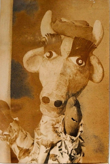 La Vaca Queta, títere de guante confeccionado por Manolo Ávila en 1962. /Foto: Glenda Boza