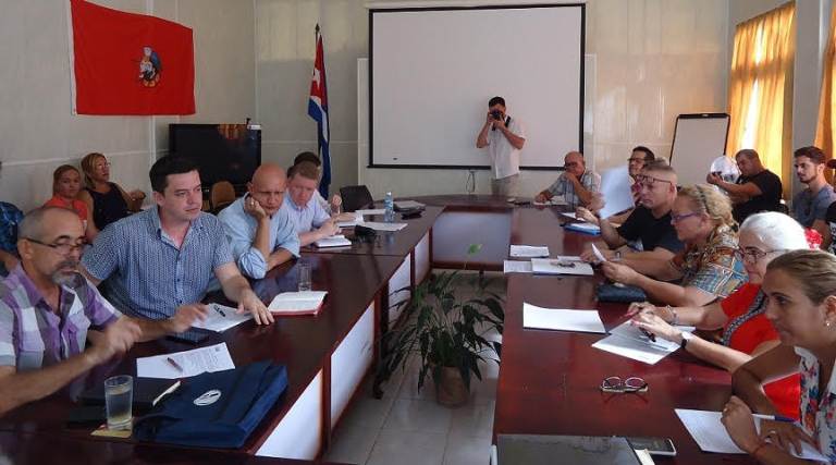 Hasta este 25 de agosto investigadores de Cienfuegos y Rusia intercambian experiencias en torno a temas ambientales./Foto: cortesía del CEAC