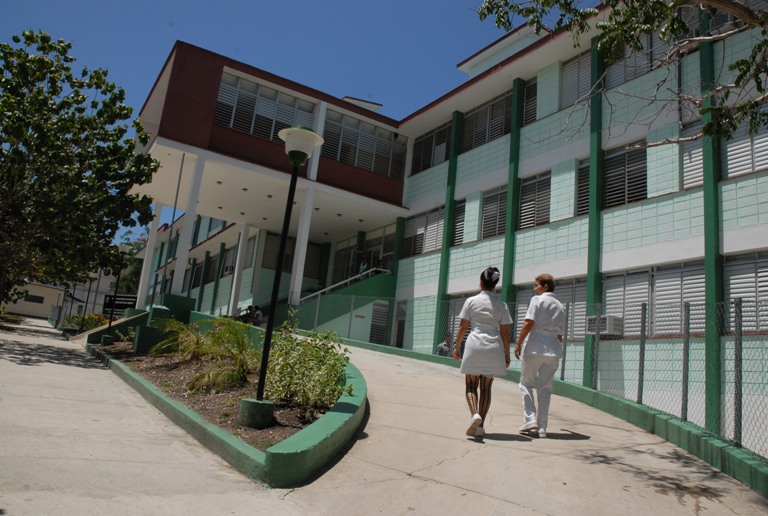El CEA es un centro anexo al Hospital General Universitario Dr.GustavoAldereguía Lima de Cienfuegos./Foto: Centro de Documentación