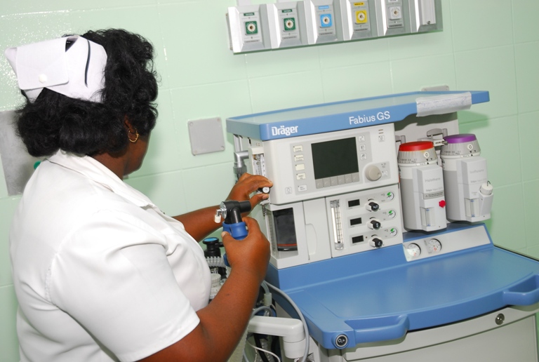 La Enfermería es uno de los frentes que permite la institución sea sustentable./Foto: Magalys Chaviano