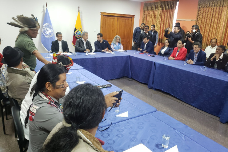 El presidente de la Confederación de Nacionalidades Indígenas de Ecuador (CONAIE), Jaime Vargas, anunció que se levantan las movilizaciones antigubernamentales en todo el territorio. /Foto: Twitter @OnuEcuador
