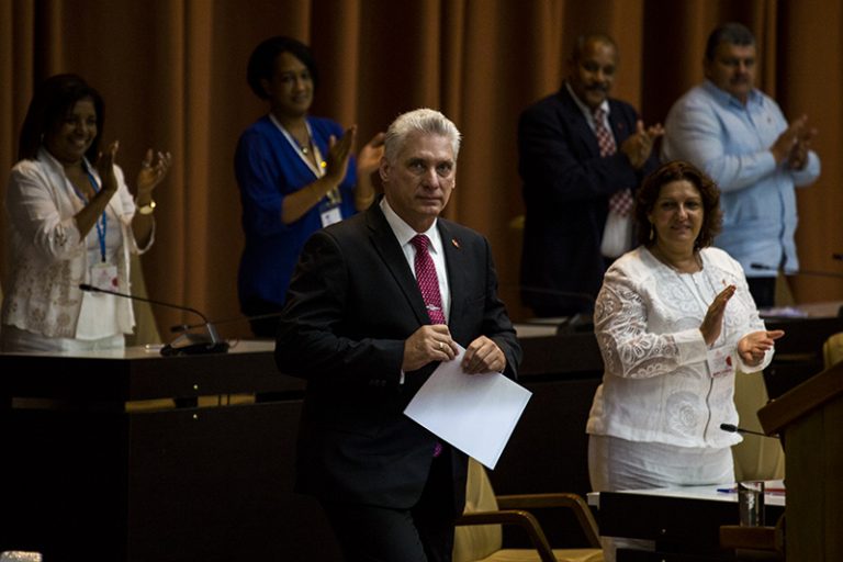 Elegido Miguel Díaz-Canel como Presidente de la República de Cuba. Foto: Irene Pérez/ Cubadebate.