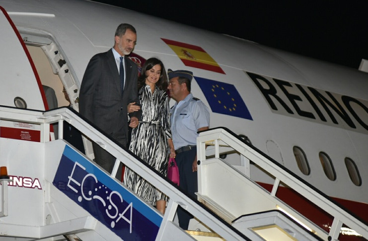 El avión de la Fuerza Aérea Española en el que viajaron Felipe VI y doña Letizia, procedente de Madrid, aterrizó en La Habana en la noche de este lunes. /Foto: Otmara García (ACN)