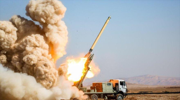 Misil guiado ‘Fayr-5’, de producción iraní, lanzado en una maniobra de la Fuerza Terrestre del Cuerpo de Guardianes de la Revolución Islámica. /Foto: HispanTV