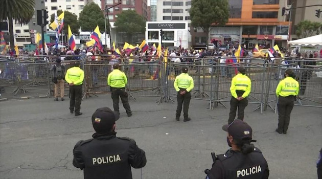 Las organizaciones indígenas de Ecuador iniciaron una masiva marcha hacia la capital, Quito, en defensa de la democracia. /Foto: HispanTV