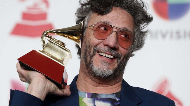 Con este galardón, el artista elevó a nueve la lista de gramófonos dorados que acumula durante su destacada trayectoria. /Foto: Twitter @FitoPaezMusica