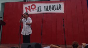 Mariela Morales Okata le cuenta a las nuevas generaciones cómo el bloqueo casi provoca la muerte de su nieto