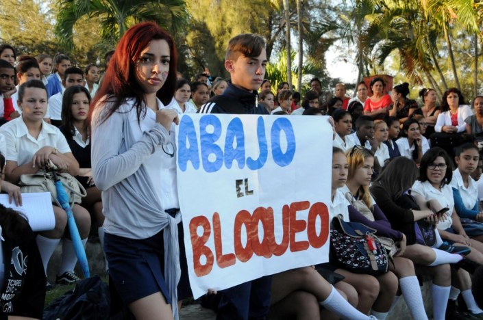 Los estudiantes de la FEEM se unen al reclamo para denunciar el bloqueo. Foto: Dorado