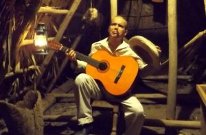 Escena de la obra Montañeses, flamante montaje del colectivo escénico. / Foto: Kryster Álvarez