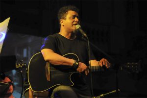 El cantautor cienfueguero Polito Ibáñez ofrecerá un concierto en el Muelle Real a las 10 p.m. / Foto: Dorado