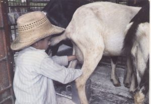 El hijo de Regino también se inclina por el oficio de su padre.