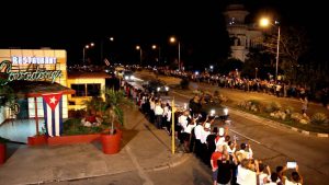 Como en aquella fecha de 1959 la caravana entró hasta Punta Gorda. Fotos: Edwin Hernández y Emilio Cachán