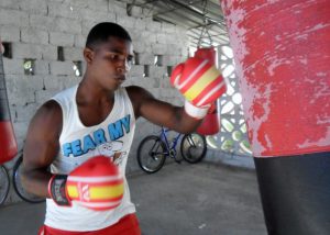 El entrenamiento de los púgiles cienfuegueros dista mucho de las condiciones ideales. Fotos: Darilys
