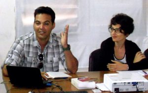 El evento teórico contó con la participación de los periodistas camagüeyanos Oreidis Pimentel Pérez y Yanetsy León González. Foto: Idelfonso Igorra