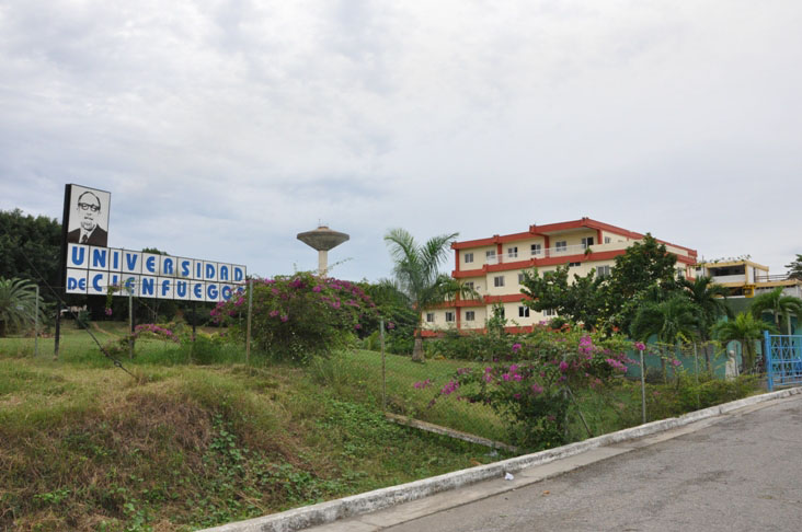Vista externa de la universidad de Cienfuegos Foto: Juan Carlos Dorado