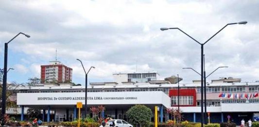 El principal de los enclaves de salud, el Hospital Provincial, ha sido beneficiado con múltiples obras que hoy permiten el mejoramiento de servicios básicos del centro. /Foto: Archivo