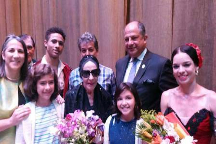 Luis Guillermo Solís, presidente de Costa Rica, asistió el sábado a la primera de las tres funciones de la compañía cubana en el capitalino Teatro Popular Melico Salazar. Le acompañaron su esposa y otros funcionarios del gobierno.