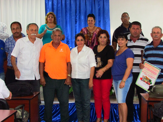 Durante el resumen de este recorrido número 76 fueron reconocidos varios de los productores más destacados dentro del Movimiento. /Foto: Yuliet Sáez Llanes.