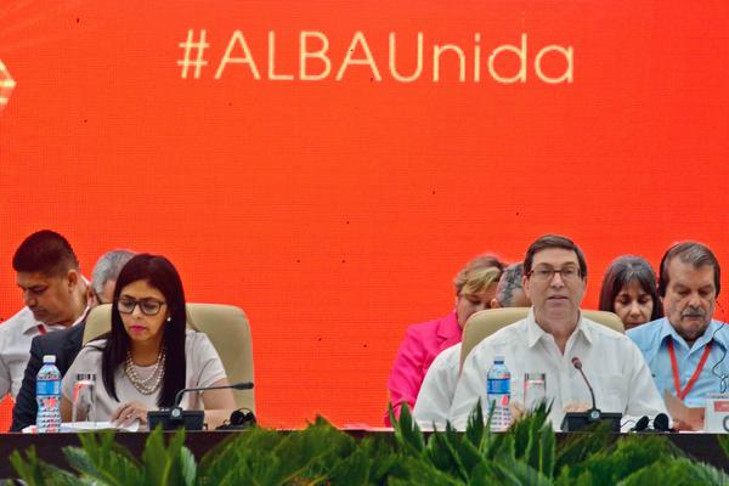 Los cancilleres de Venezuela y Cuba, Delcy Rodríguez y Bruno Rodríguez durante la sesión del XV Consejo Político de la Alianza Bolivariana para los Pueblos de Nuestra América-Tratado de Comercio de los Pueblos (ALBA-TCP), celebrado este lunes en La Habana. /Foto: Abel Padrón (ACN)