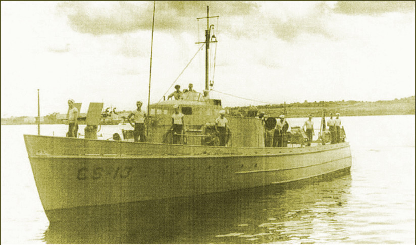 Lancha cohetera CS-13 y su dotación en los días del hundimiento del U Boat-176 en aguas al norte de Cuba.