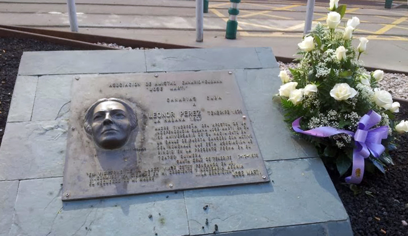 En un parque de Santa Cruz de Tenerife, isla donde había nacido Doña Leonor el 17 de diciembre de 1828, se recuerda a la madre del Apóstol de la Independencia de Cuba con un busto y una placa colocados por la asociación de amistad canario cubana José Martí.