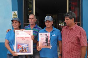 El colectivo de la Empresa de Servicios a los trabajadores del MICONS recibió nuevamente la condición conferida por la CTC. Foto: Juan Carlos Dorado
