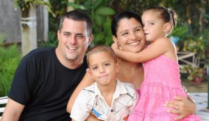 Hoy se requieren de nuevos modelos de educación familiar y pautas educativas que conlleven a la armonía, al desarrollo de potencialidades, a la comunicación, al diálogo y a la participación. Foto: Tomada de Internet