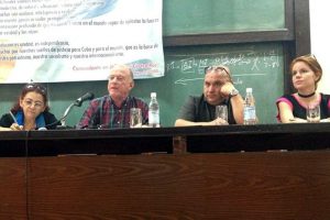En un encuentro sobre Comunicación Social y Turismo organizado por la Universidad Central Marta Abreu, de Las Villas. /Foto: tomada del perfil de Facebook del entrevistado.