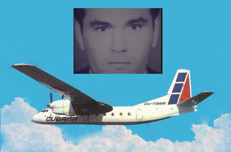 La tragedia ocurrió en un avión similar al de la foto. Reinaldo le había prometido a su madre que sólo muerto le llevaban un avión para Miami, y ni así lograron conseguirlo quienes aquel 11 de julio intentaron secuestrar el AN-24 CUT-878 del vuelo 740 Boyeros-Cienfuegos.