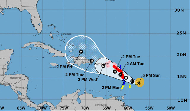 A las cinco de la tarde de este domingo este fue el cono de la trayectoria pronosticada para el huracán María en los próximos cinco días. /Imagen noaa.gov