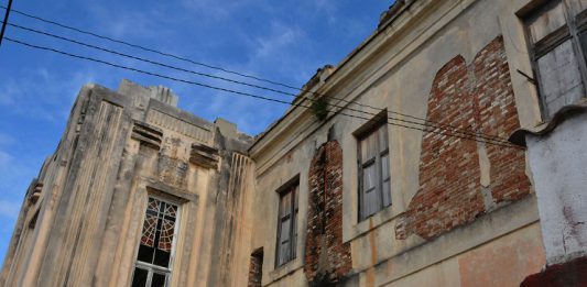 El convento Siervas de María constituye uno de los más valiosos exponentes de la arquitectura art decó en Cienfuegos. / Foto: Dorado
