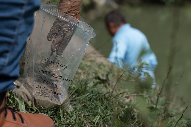 Inician científicos de Cuba y Estados Unidos  estudios sobre la erosión del suelo en la isla. 