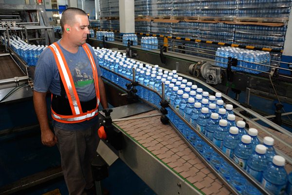 Embotelladora Ciego Montero: donde brota agua con eficiencia y calidad