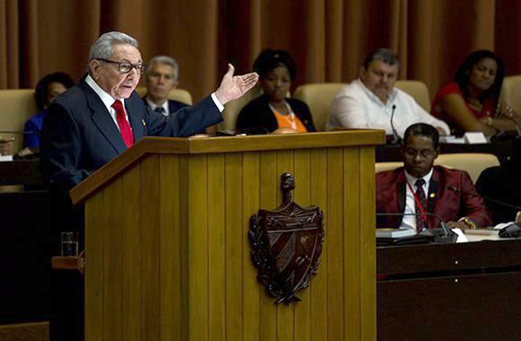 El General de Ejército Raúl Castro Ruz pronunció el discurso de proclamación de la nueva Constitución de la República de Cuba. /Foto: Irene Pérez (Cubadebate)
