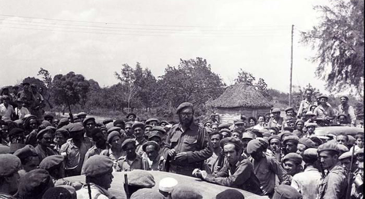 La presencia de Fidel en la primera línea, allí donde se libraban los combates, renovó el patriotismo de quienes defendían el suelo patrio del agresor.