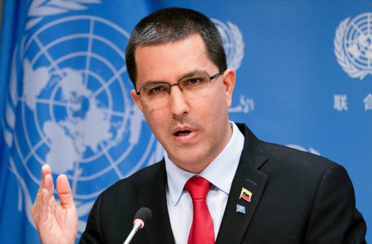 El canciller de Venezuela, Jorge Arreaza, habla en una conferencia de prensa en las Naciones Unidas, Nueva York, 25 de abril de 2019. /Foto: AFP