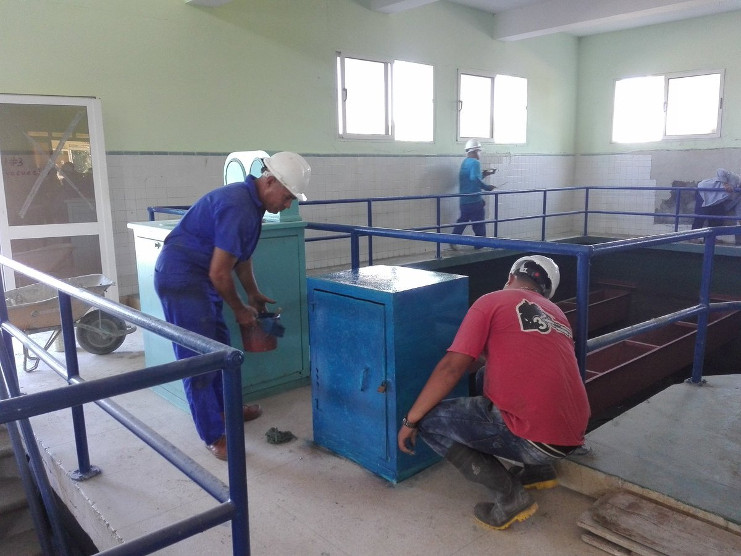 Planta Potabilizadora Caonao en #Cienfuegos una de la 34 plantas previstas a rehabilitar este año por el @INRHCuba, acciones encaminadas a mejorar calidad del agua y situación higiénico sanitaria de #Cuba #SiSePuede /Foto: Twitter @InesMChapman