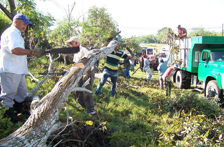 Esta segunda fecha del Meteoro 2019 devino movilización popular y obrera para reducir vulnerabilidades y riesgos como parte de las acciones para contrarrestar situaciones de desastres. /Foto: Efraín Cedeño