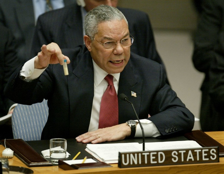"No nos hemos olvidado de las probetas con polvo blanco", afirmó el portavoz del Kremlin, Dmitri Peskov, en referencia a las supuestas pruebas de armas químicas que presentó el exsecretario de Estado de EE.UU., Colin Powell, ante el Consejo de Seguridad de la ONU, como aval para agredir a Irak en 2003. /Foto: Ray Stubblebine (GMH/HB / Reuters)