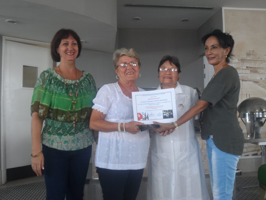 Reconocimiento a la Dirección Provincial de la Unión de Historiadores de Cuba en Cienfuegos./ Foto: Karla Colarte