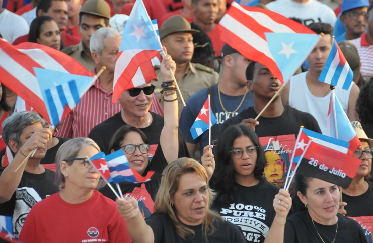 La Brigada puertorriqueña de solidaridad Juan Rius Rivera participó en el Acto Provincial por el 26 de Julio en Cienfuegos./Foto: Juan Carlos Dorado