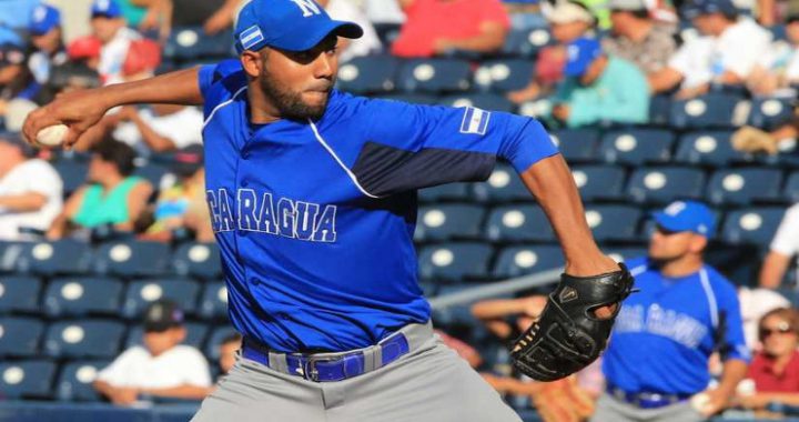 El pitcheo nica amarró corto los bates antillanos para sellar el triunfo que cortó la racha de 22 juegos sin ganarle a Cuba. /Foto: César Pérez (www.el19digital.com)