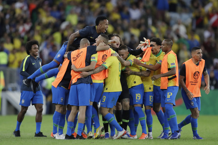 Pitazo final. Se desata el festejo en el Maracaná. Se desvanecen los fantasmas. /Foto: Andre Penner (AP)