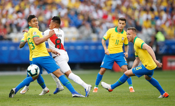 Brasil y Perú durante el duelo en la fase de grupos de la Copa América 2019, el 22 de junio en Sao Paulo. /Foto: Marcelo Machado De Melo (www.globallookpress.com)